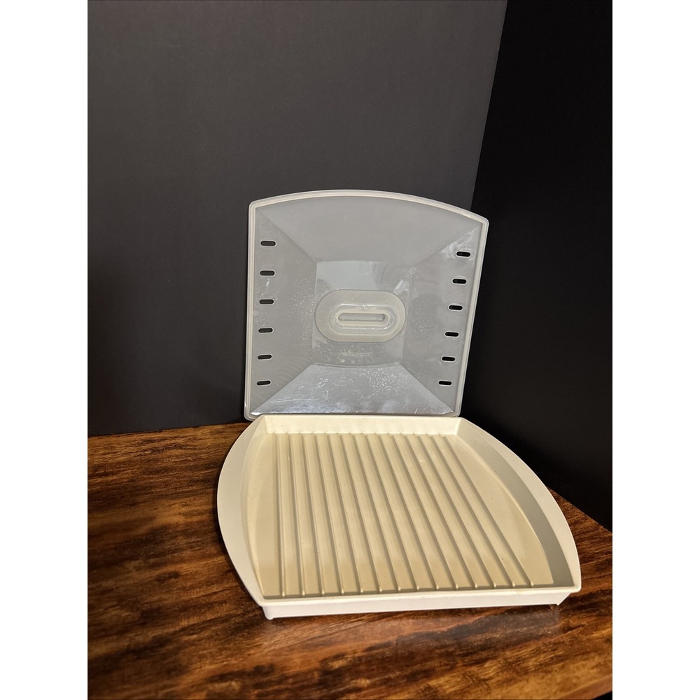 Miracle Ware Progressive International Microwave Bacon Tray w/Lid 10" x 12",